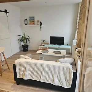 appartement-centre-historique-dauch.midi-pyreneeshotels.com/