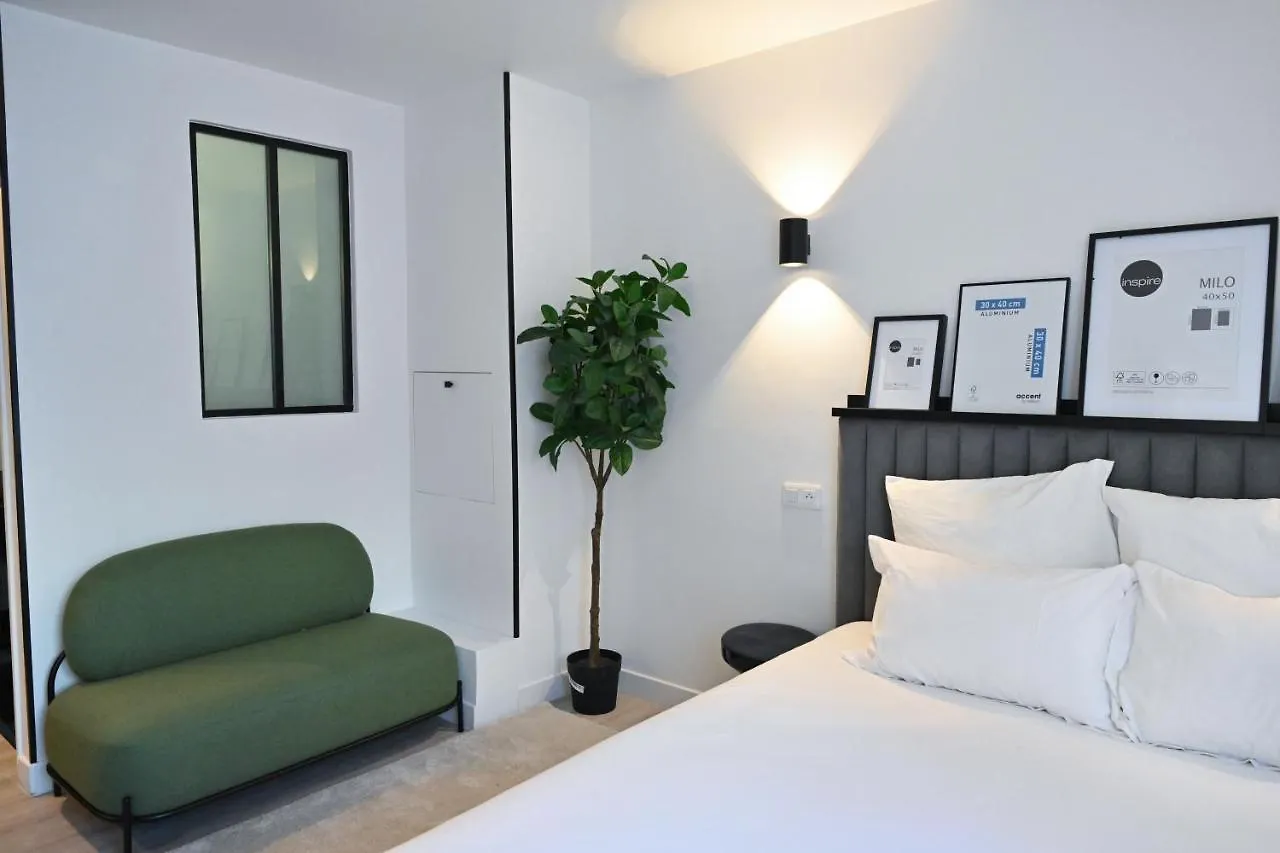 Luxury Appartement Paris Canal St Martin&Parking 0*,  فرنسا